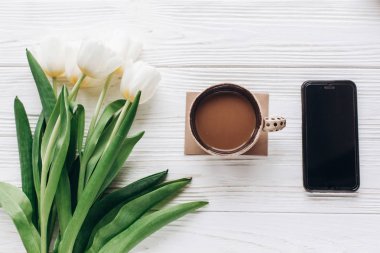 telefon, Lale ve kahve