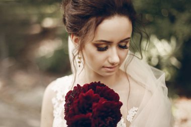 esmer gelin gelinlik