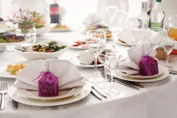 Anordnung des Hochzeitstisches — Stockfoto