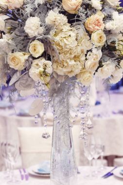 Düğün dekor çiçekli