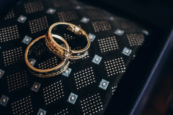 Anelli d'oro matrimonio — Foto Stock
