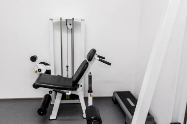 bacak ve arka için egzersizler için donatım