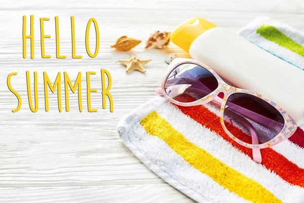 Hello summer text — Stock Photo, Image