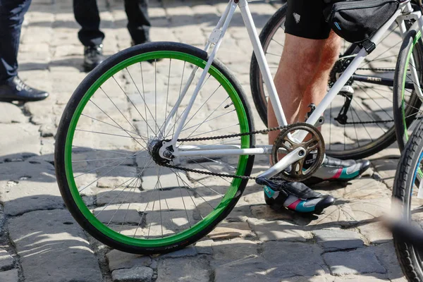 Roue blanche verte élégante — Photo