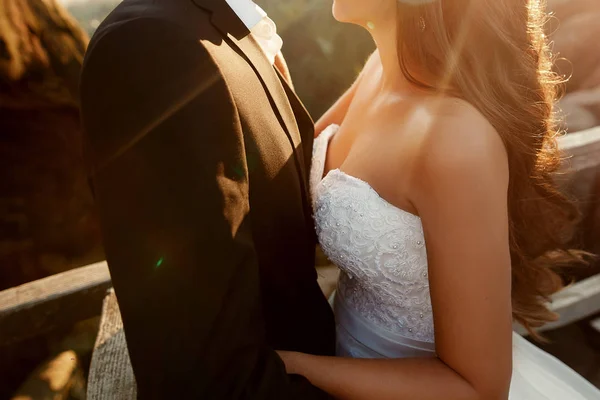 Prachtvolles Hochzeitspaar — Stockfoto