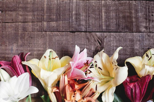 Fondo de primavera con flores de color —  Fotos de Stock