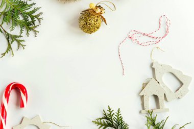 süslemeleri ile yılbaşı tebrik kartı