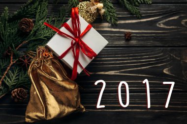 şık Noel düz yatıyordu