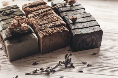 kır çiçekleri ile el yapımı Sabun adet