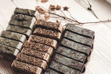 çiçekler şifa ile bitkisel sabun