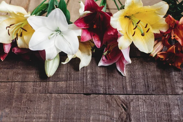 Buquê de flores de lírio — Fotografia de Stock