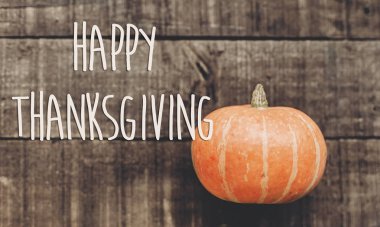 Şükran günün kutlu olsun metin kartıyla