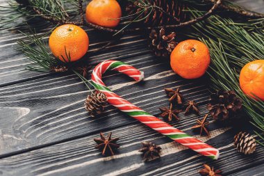  şeker kamışı mandalina ile