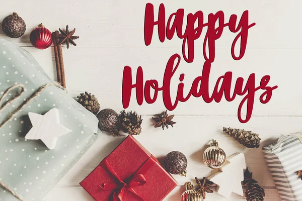 Καλές διακοπές κείμενο, Εποχιακοί Χαιρετισμοί κάρτα εισόδου. Χριστούγεννα fla — Φωτογραφία Αρχείου