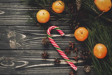 baston şekerler ve mandalina 