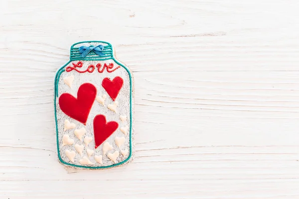 Feliz Tarjeta Felicitación San Valentín Tarro Con Corazones Galletas Colores — Foto de Stock