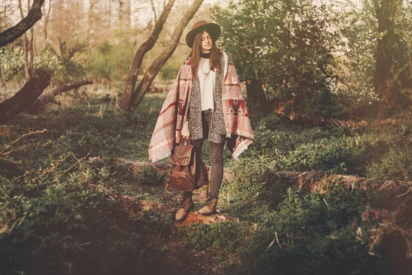 Stylish Hipster Girl Hat Poncho Holding Backpack Relaxing Woods Evening — Stock Photo, Image