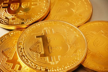 parlak altın bitcoins, görünümü kapatın