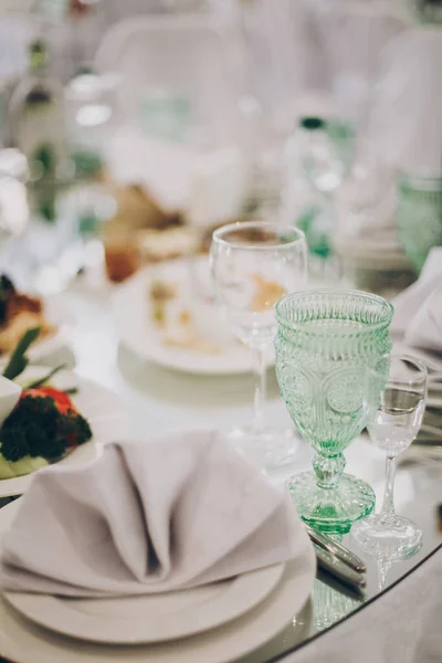 Wedding Luxury Table Setting Reception Restaurant Stylish Glasses Wine Plate — Stock Photo, Image