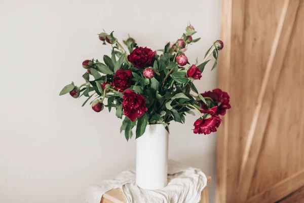 Stylish Peony Bouquet White Ceramic Vase Linen Fabric Rustic Wooden — Stock Photo, Image