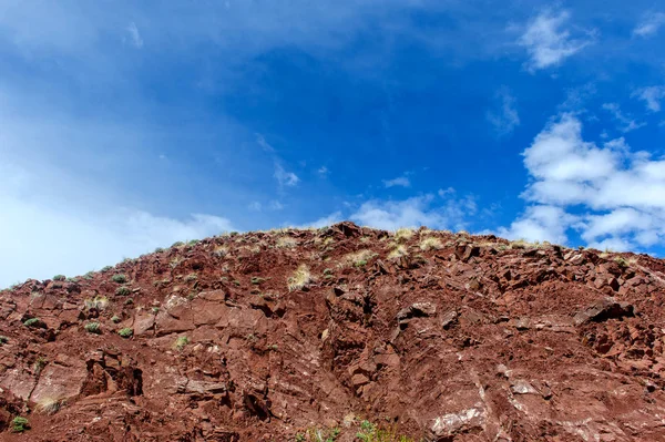 Suelo multicolor de mercurio ocurre en la estepa de Altai — Foto de Stock