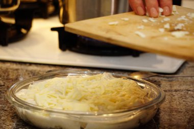 Beşamel Soslu Karnabahar ev samimi görüntü pişmiş