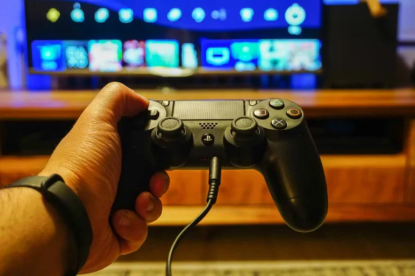 December 2019 Eskisehir Turkije Ps4 Gamepad Gamer Man Hand — Stockfoto