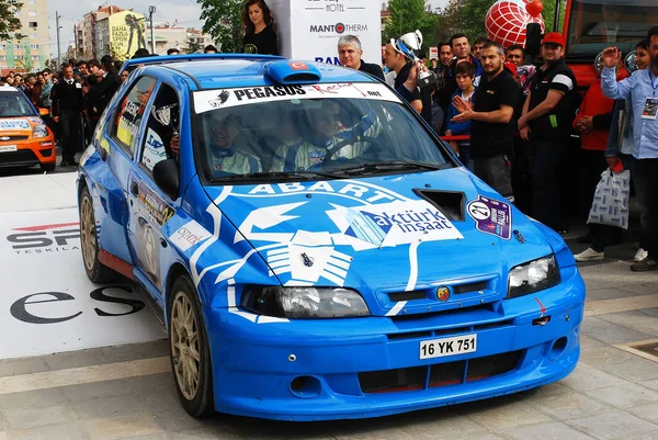 Mayo 2014 Eskisehir Turquía Rally Competidores Etiqueta Meta Celebrando — Foto de Stock