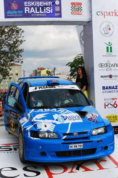 Mai 2013 Eskisehir Türkei Rallye Teilnehmer Auf Der Zielgeraden — Stockfoto