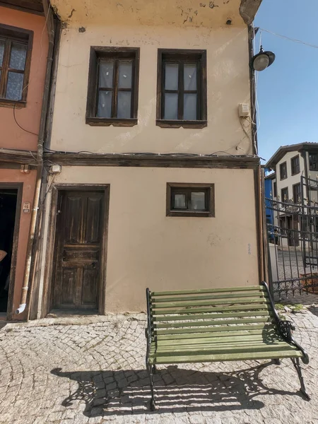 エスキシーヒルOdunpazari歴史的住宅建築の詳細を閉じる — ストック写真