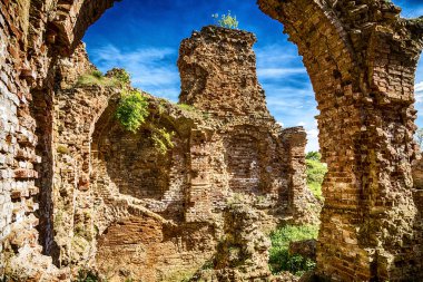 Eski kale Harabeleri