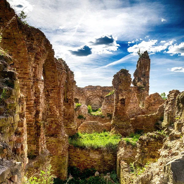 Eski kale Harabeleri