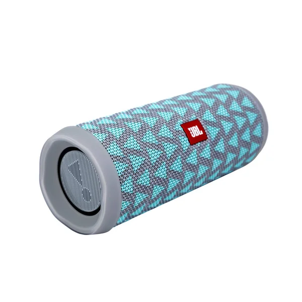 Minsk, Beyaz Rusya - Eylül 1, 2017: üzerinde izole Jbl bluetooth sözcü 