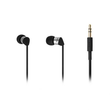 Minsk, Beyaz Rusya - Eylül 1, 2017: beyaz izole Akg kulaklıklar