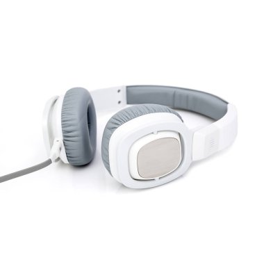 Minsk, Beyaz Rusya - Eylül 1, 2017: beyaz izole Jbl kulaklık