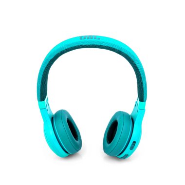 Minsk, Beyaz Rusya - Eylül 1, 2017: beyaz izole Jbl kulaklık