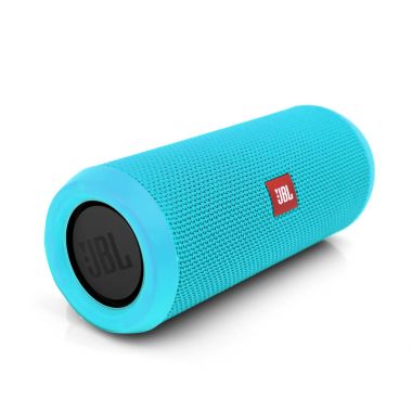 Minsk, Beyaz Rusya - Eylül 1, 2017: üzerinde izole Jbl bluetooth sözcü 