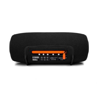 Minsk, Beyaz Rusya - Eylül 1, 2017: üzerinde izole Jbl bluetooth sözcü 