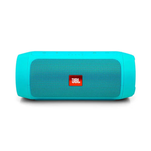 Minsk, Beyaz Rusya - Eylül 1, 2017: üzerinde izole Jbl bluetooth sözcü 