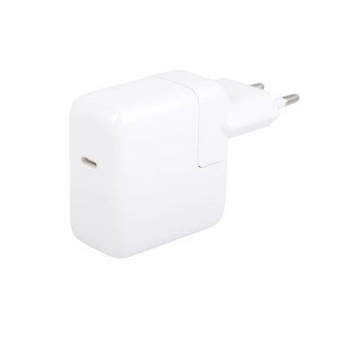 Minsk, Beyaz Rusya - 5 Ekim, 2017: Usb-C güç adaptörü Apple tarafından geliştirilmiş 