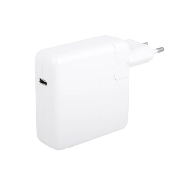 Minsk, Beyaz Rusya - 5 Ekim, 2017: Usb-C güç adaptörü Apple tarafından geliştirilmiş 