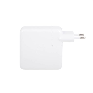 Minsk, Beyaz Rusya - 5 Ekim, 2017: Usb-C güç adaptörü Apple tarafından geliştirilmiş 
