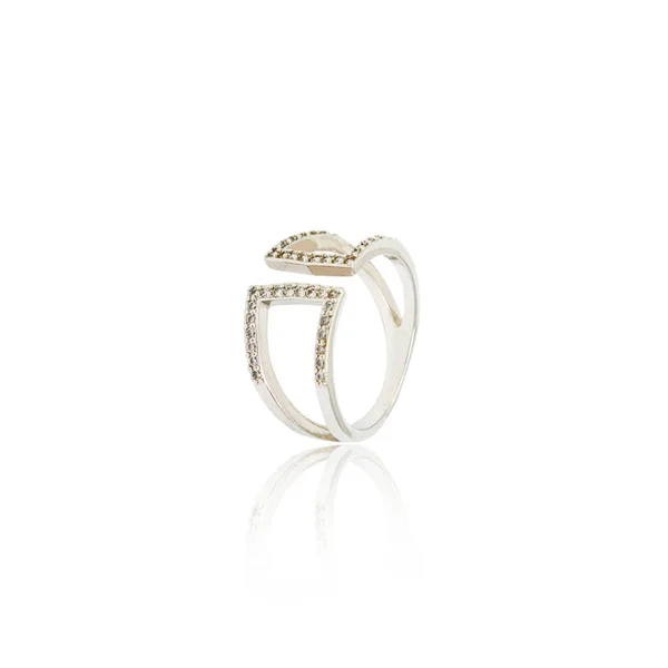 Anillo de diamantes de plata aislado en blanco — Foto de Stock