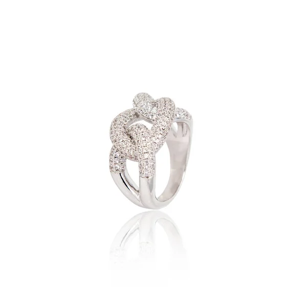 Anillo de diamantes de plata aislado en blanco — Foto de Stock