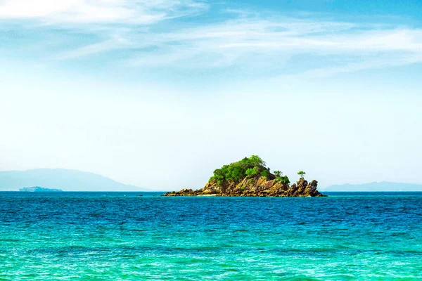 Skalista Wyspa Andamańskim Morzu Miejsce Nurkowania Tajlandii — Zdjęcie stockowe