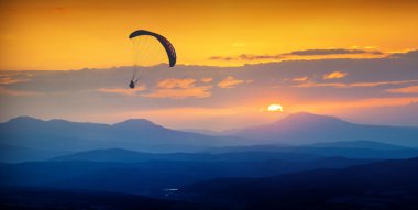 Sisli vadinin gündoğumu üzerinde