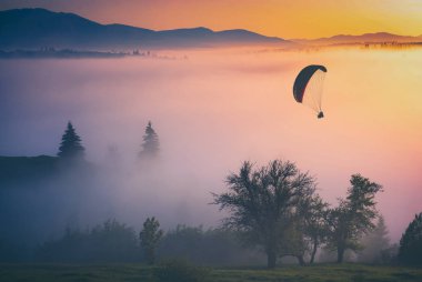 Sütlü Vadisi yukarıda. Instagram biçimleşmeden