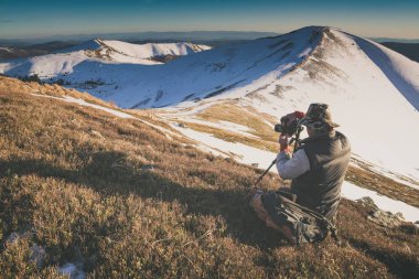 Güzel kış dağ Vadisi bir sabah ışık. Instagram s