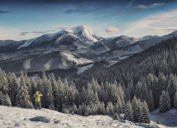 Bir kış Karpatlar fotoğrafçıymış. Instagram Stilizasyon