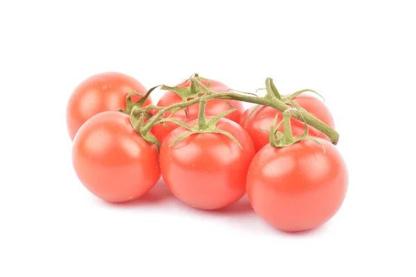 新鮮なトマトの束。白い背景に分離 — ストック写真